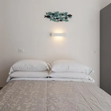 Apartman Ludovica Studio 2 - Via Roma 17 *